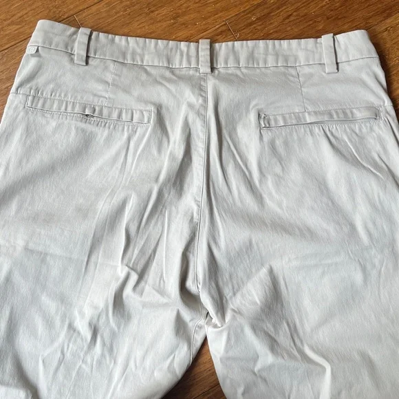 Lululemon Men's ABC Slim-Fit 5 Pocket Pant
Warpstreme - Picture 4 of 9